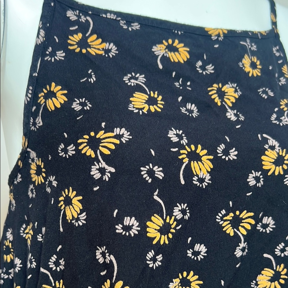 Kimchi Blue Crop Camisole in Black and Orange - Picture 5 of 8